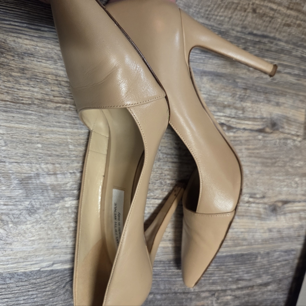 Saks 5th Avenue Tan High Heel Pumps - Picture 10 of 10